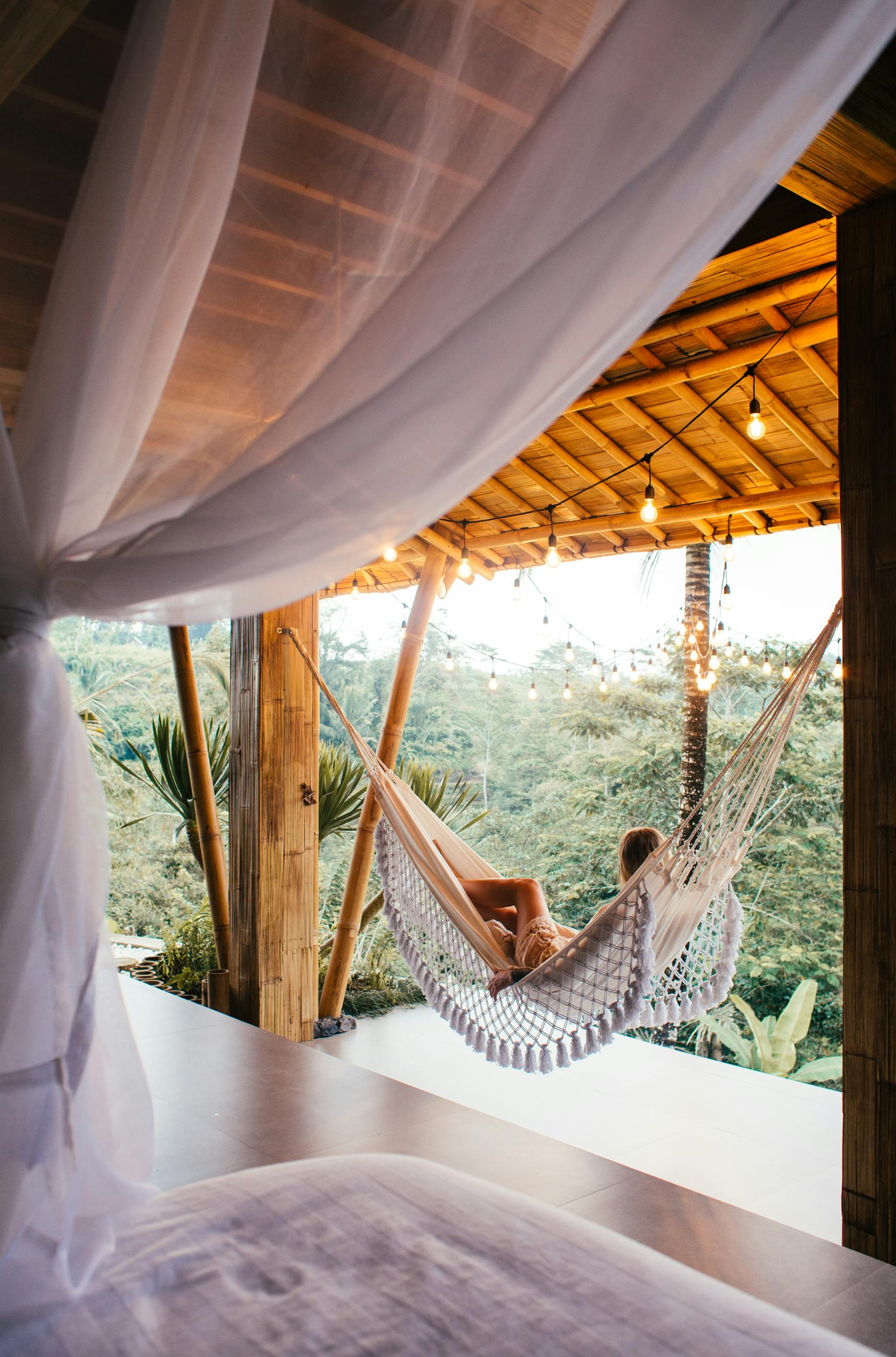 Serene transformation space with tropical resort setting